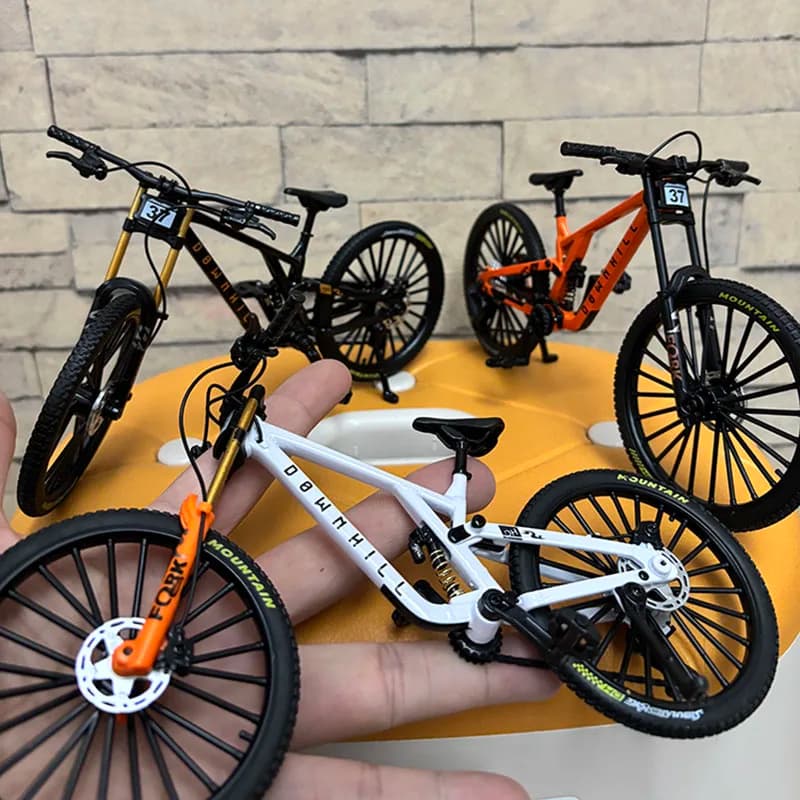 1:8 Model Alloy Bicycle Diecast Mini Finger Bikes Simulation Collection Gifts Toys for boys 37A