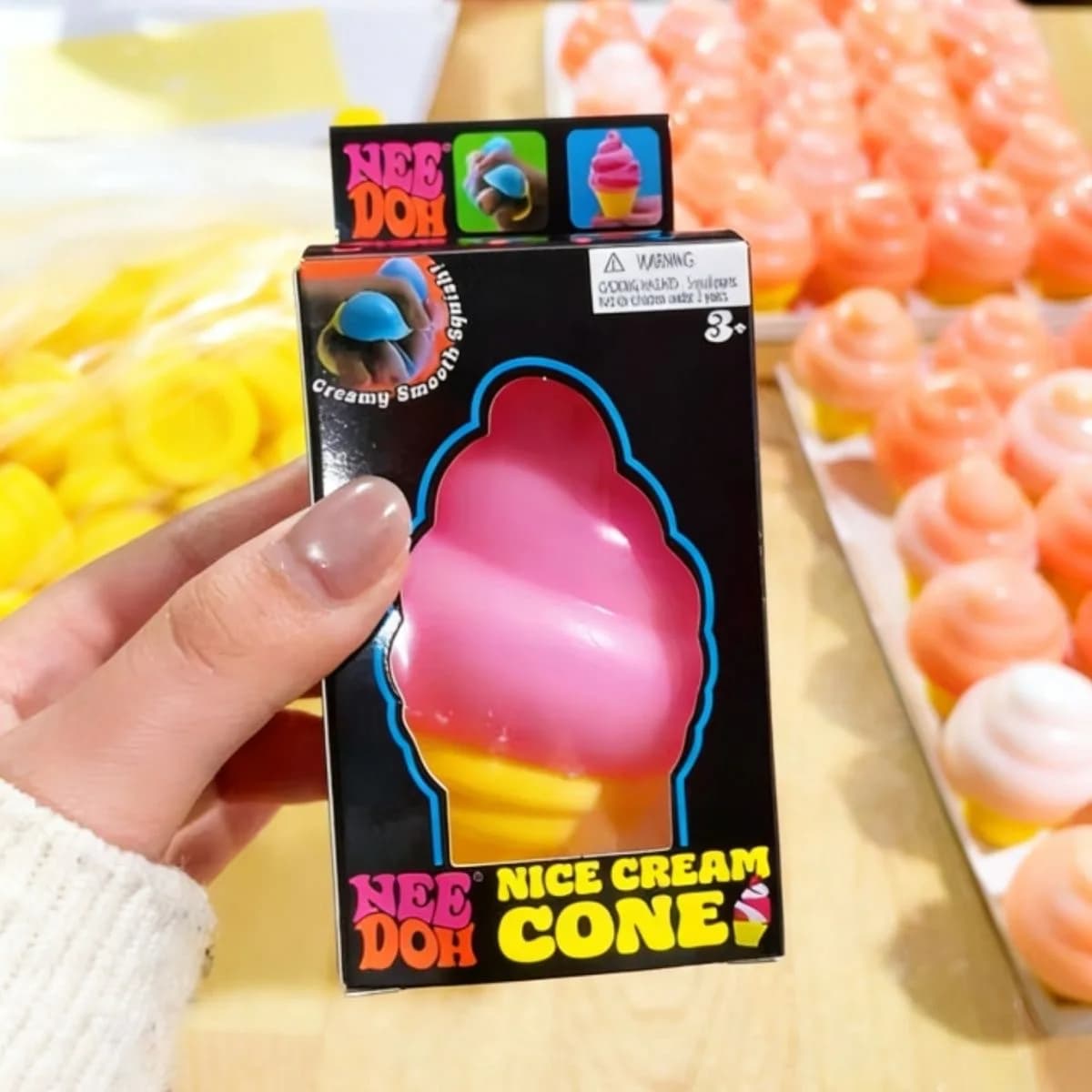 1 Pezzo Giocattolo Squishy a Forma di Gelato - Pallina Antistress a Lenta Risalita per Bambini, Simpatico Fidget Dessert, Divertente Regalo a Sorpresa per Feste