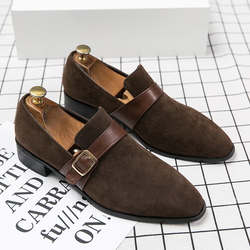 Abito con fibbia da uomo di moda di design in pelle scamosciata appartamenti maschili mocassini da festa di guida di nozze scarpe da ufficio Casual per calzature da uomo