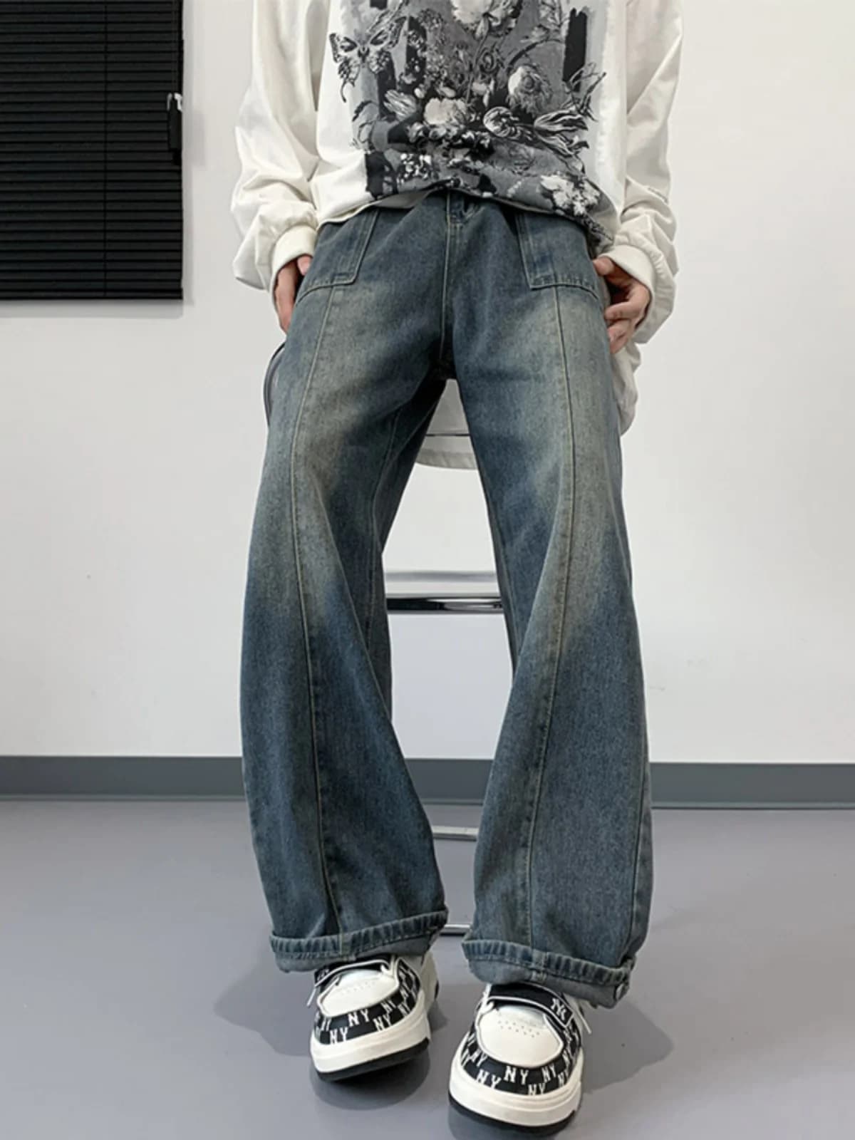 Fall Men's Straight Leg Jeans Casual Washed Retro Korean Style Student Fashionable Durable Straight Cut Loose Fit Jeans