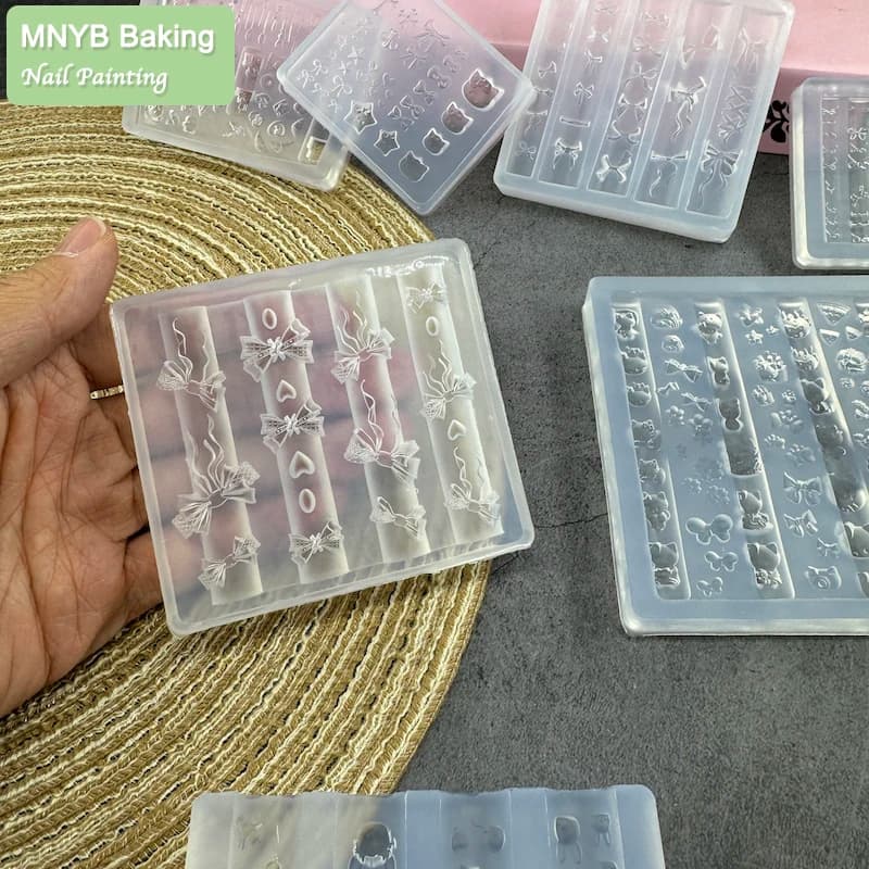 Stampo in silicone trasparente per manicure, posta, pittura, papillon, cartone animato, totem, fiore, nail art, stampo, gioielli, strumento artistico fatto a mano fai da te