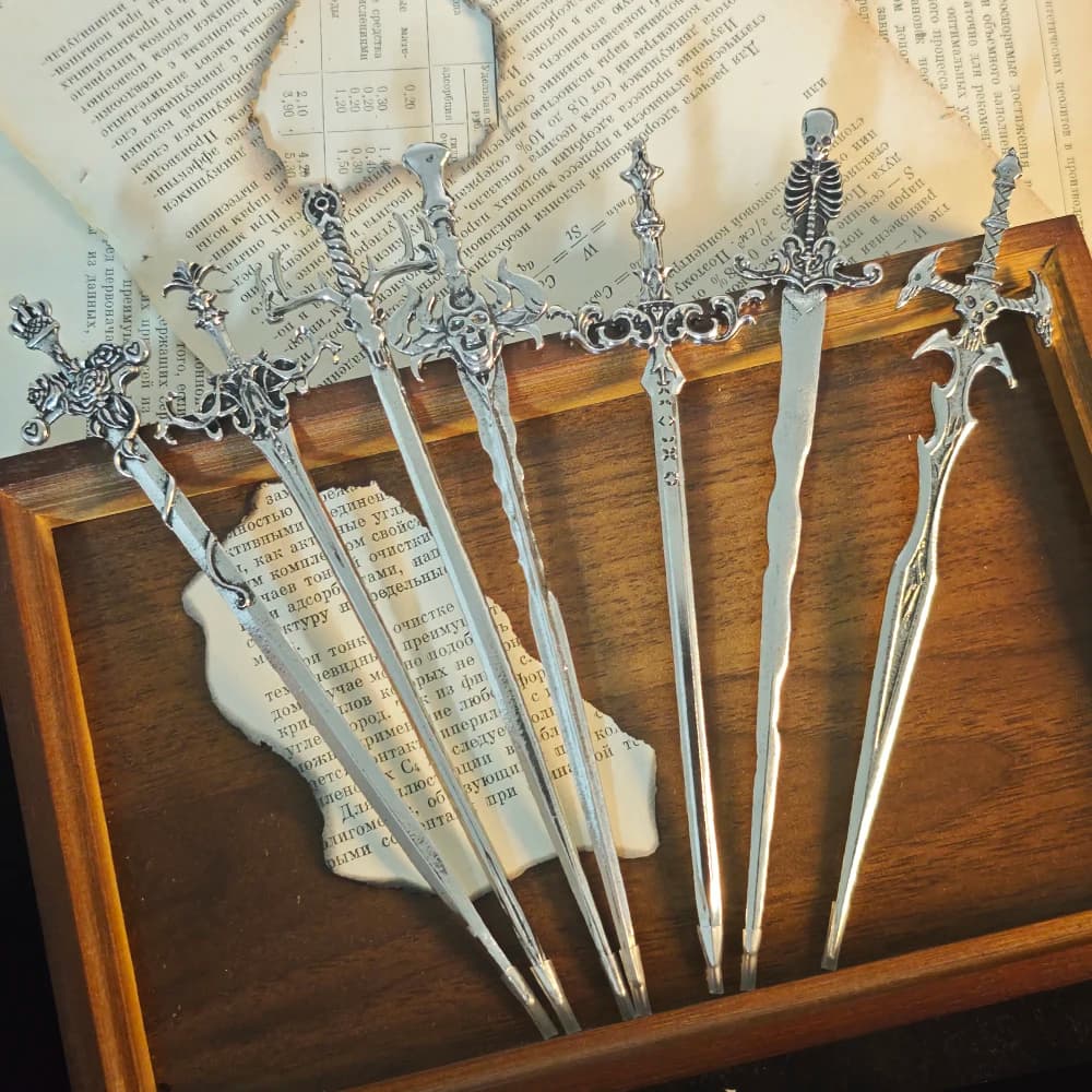 Personalized Gothic Metal Sword Hair Clip Various Shapes Skeleton Knight Magic Elements Retro Punk Role-playing Hair Accessories
