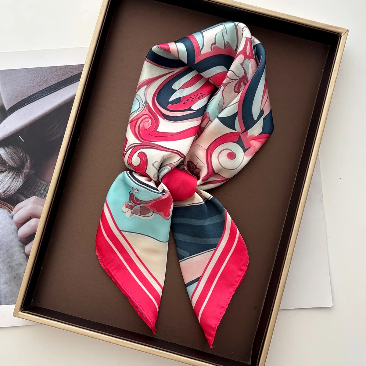 Foulard quadrato in seta imitazione stampata da donna, bandana, sciarpa per capelli e collo, nuovo 2026