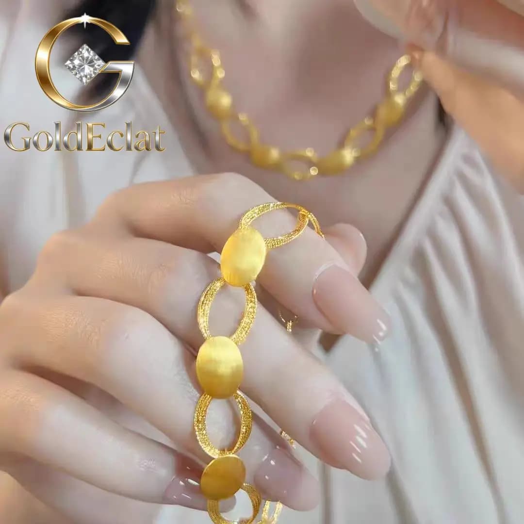GoldEclat 9999 24K Anello ovale da donna in vero oro 24K con alone di luce e ombra, lavorazione spazzolata di lusso leggero, collana a incastro