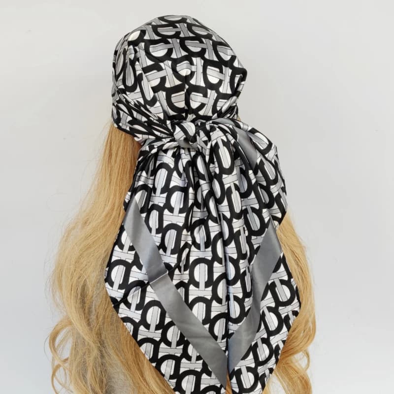 90*90 cm Sciarpa da donna Sensazione di seta Capelli Collo Quadrato Marca Ufficio bandana silenziatore Cameriere Assistente di volo Fazzoletto Anelli avvolgere