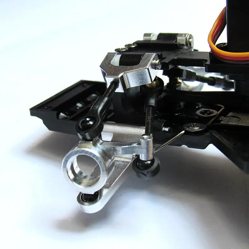 Bracci oscillanti superiori e inferiori della tazza dello sterzo in metallo adatti per 1/18 LD1804 MX5 NXS RC Accessori per la modifica dell'auto telecomandata