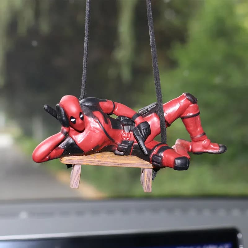 Marvel Deadpool Ciondolo specchietto retrovisore per auto Lettura Ciondolo per auto Deadpool Mini modello giocattolo Action Figure Nuovo giocattolo regalo di Natale caldo
