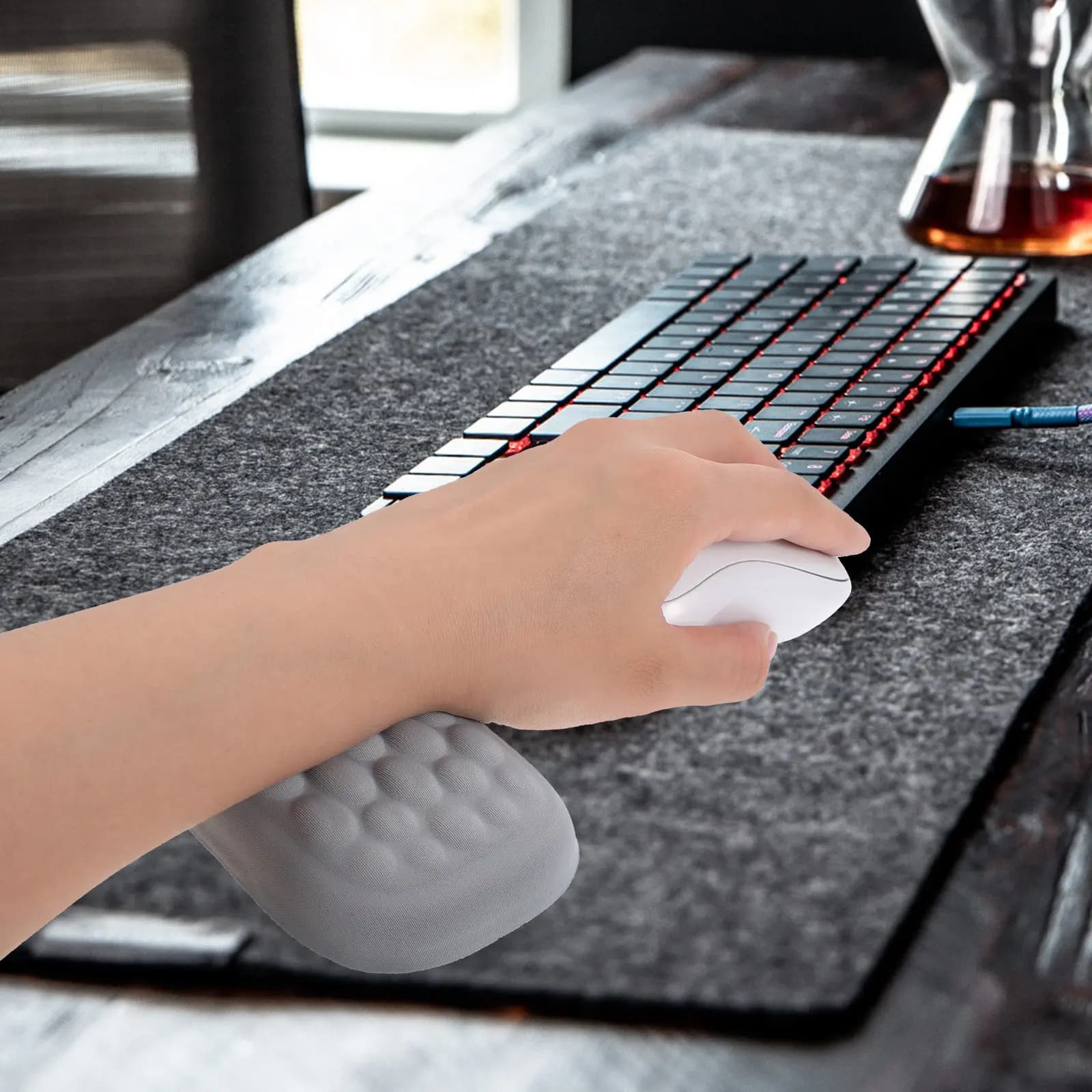 Poggiapolsi per Tastiera in Memory Foam, Supporto Confortevole, Cuscino Morbido per Tastiera Computer, Mousepad, Uso Ufficio e Gaming