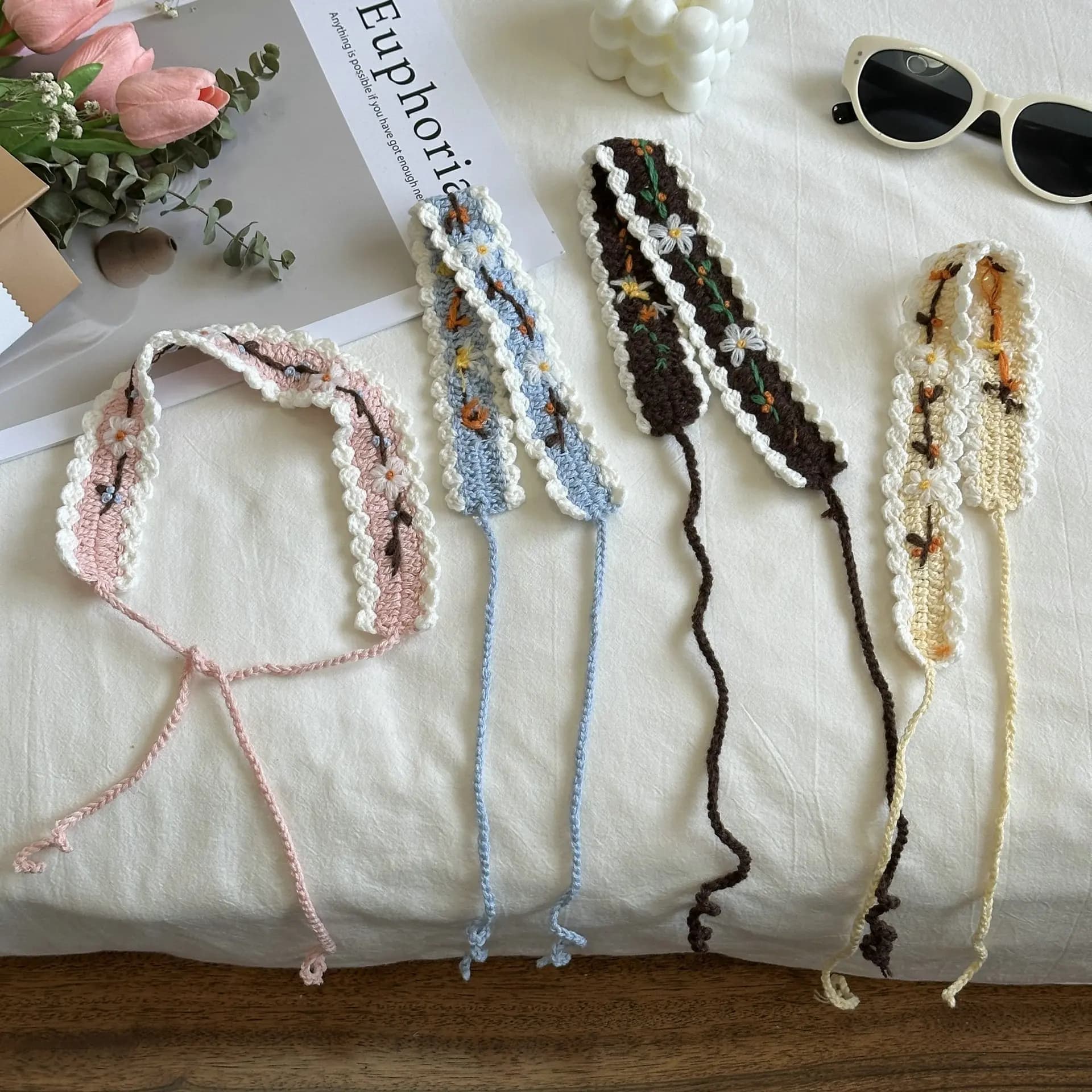 2025 Nuovo stile Dopamina Square Hairband Copricapo Fascia per capelli lavorata a maglia Fascia semplice Hollow Ultra-sottile lavorato a maglia all'uncinetto pastorale