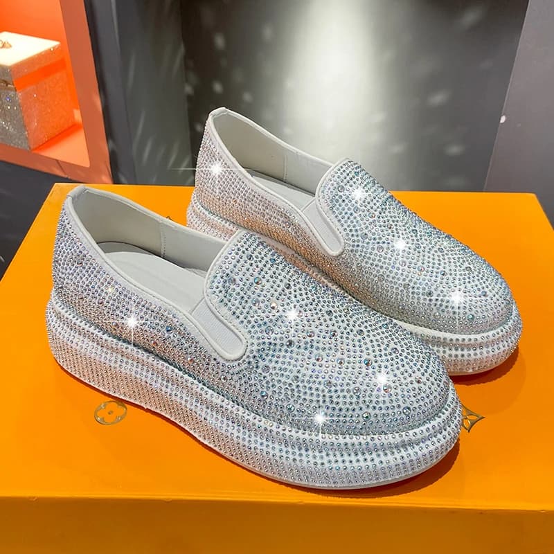 Mocassini con diamanti d'acqua da donna Scarpe casual con suola spessa Slip-On Designer Scarpe singole con suola morbida Scarpe da passeggio piatte di lusso da donna