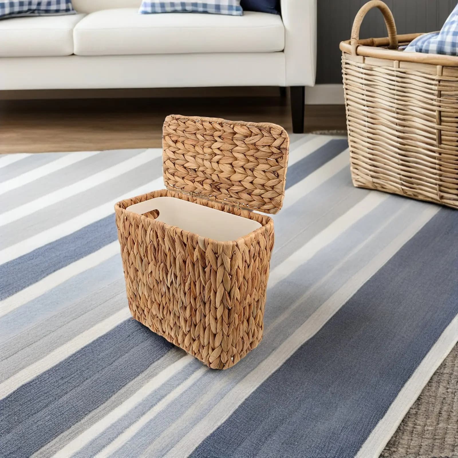 Handwoven Seagrass Waste Basket Rattan Trash Can with Lid and Washable Liner Decorative Covered Garbage Bin for Bathroom Kitchen