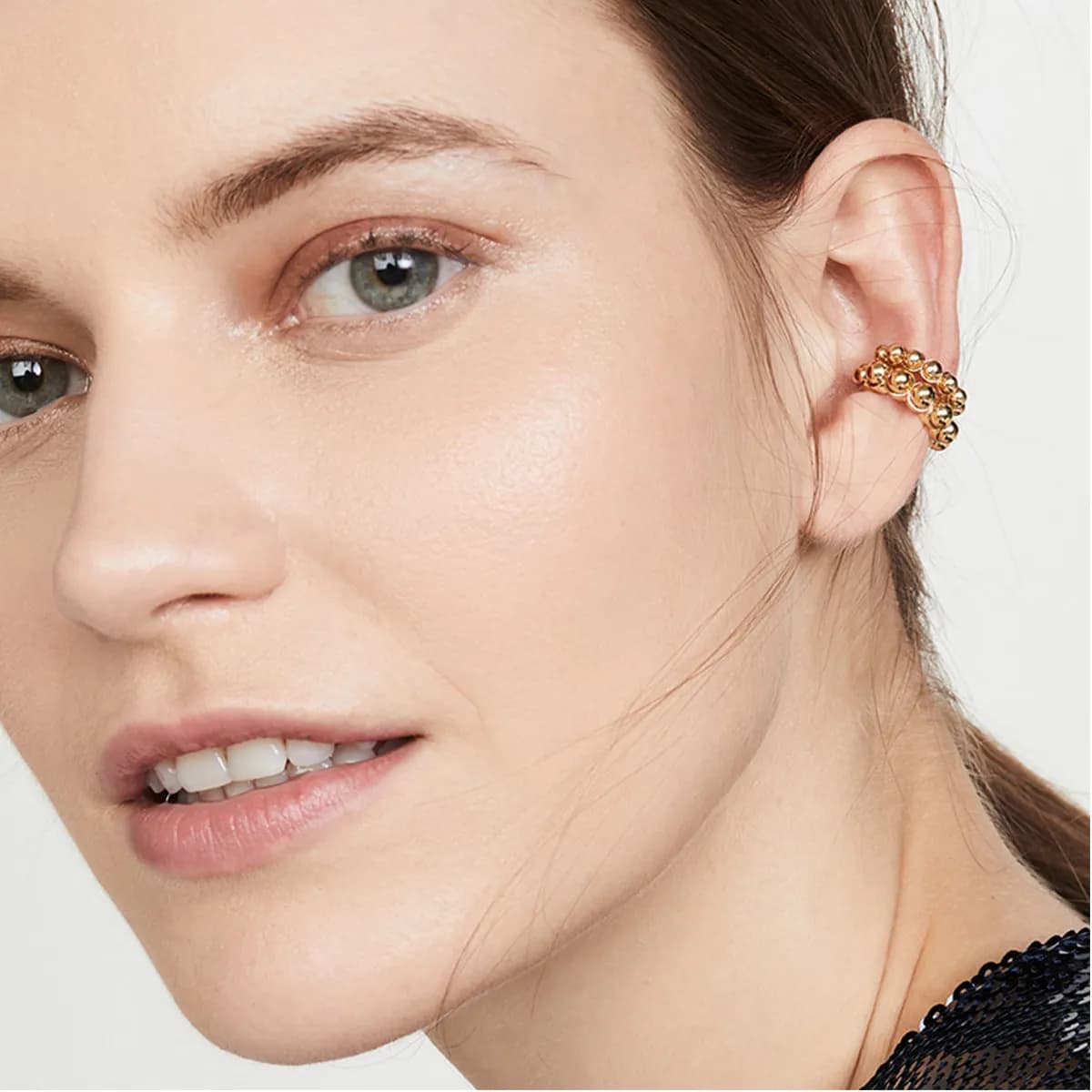 Orecchini a Clip in Lega con Perle alla Moda, Semplici e Delicati, Leggeri per Donne, Ideali per Viaggi e Shopping