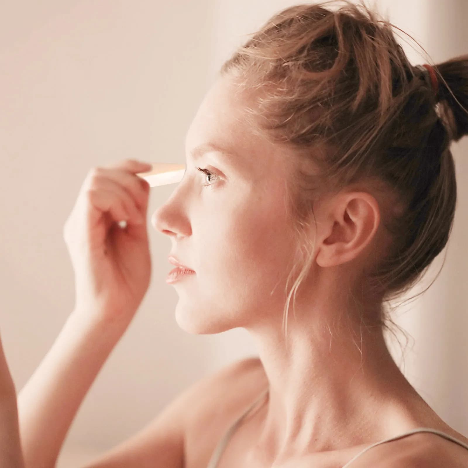 2 Set di Spugne per Trucco a Cuneo, Beauty Puff per Fondotinta, Crema, Cipria, Uso Bagnato e Asciutto, Altamente Elastiche e Adattabili al Viso