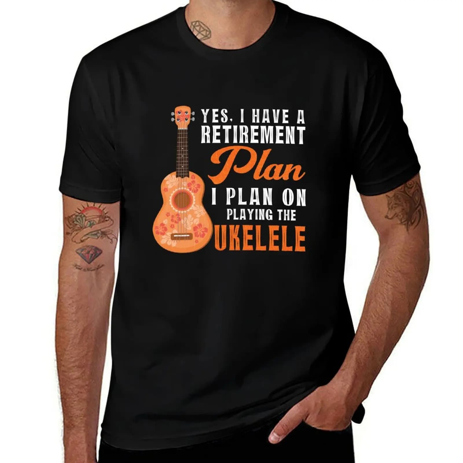 T-shirt The Plan Ukulele Playing Retirement, T-shirt girocollo semplice e minimalista