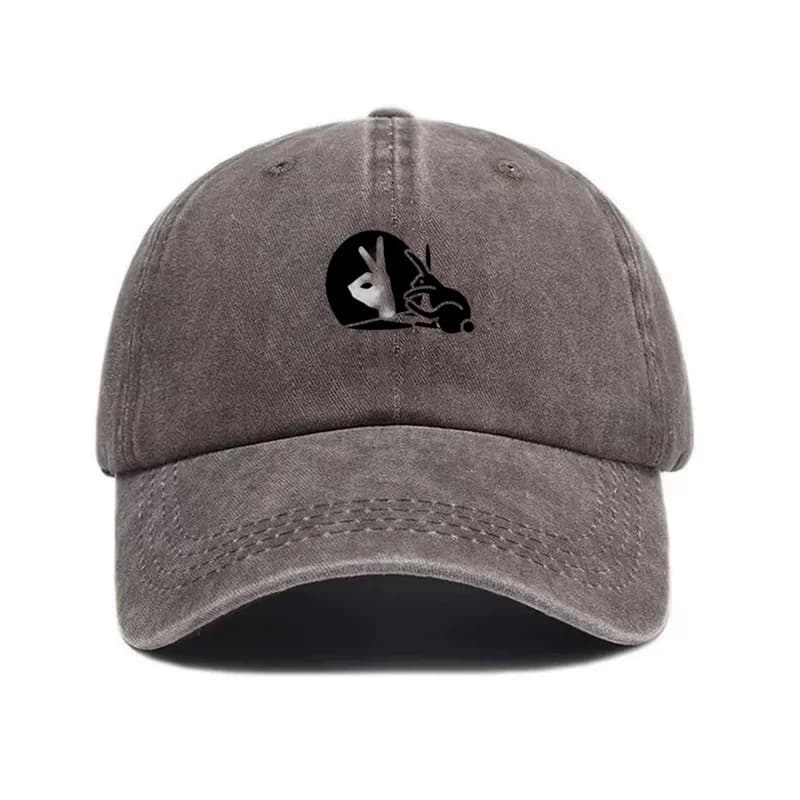 Cappellino da Baseball in Cotone Lavato Regolabile, Stile Trucker Effetto Invecchiato per Donne, Streetwear Creativo e Carino, Personalizzabile Shadow Rabbit Vintage