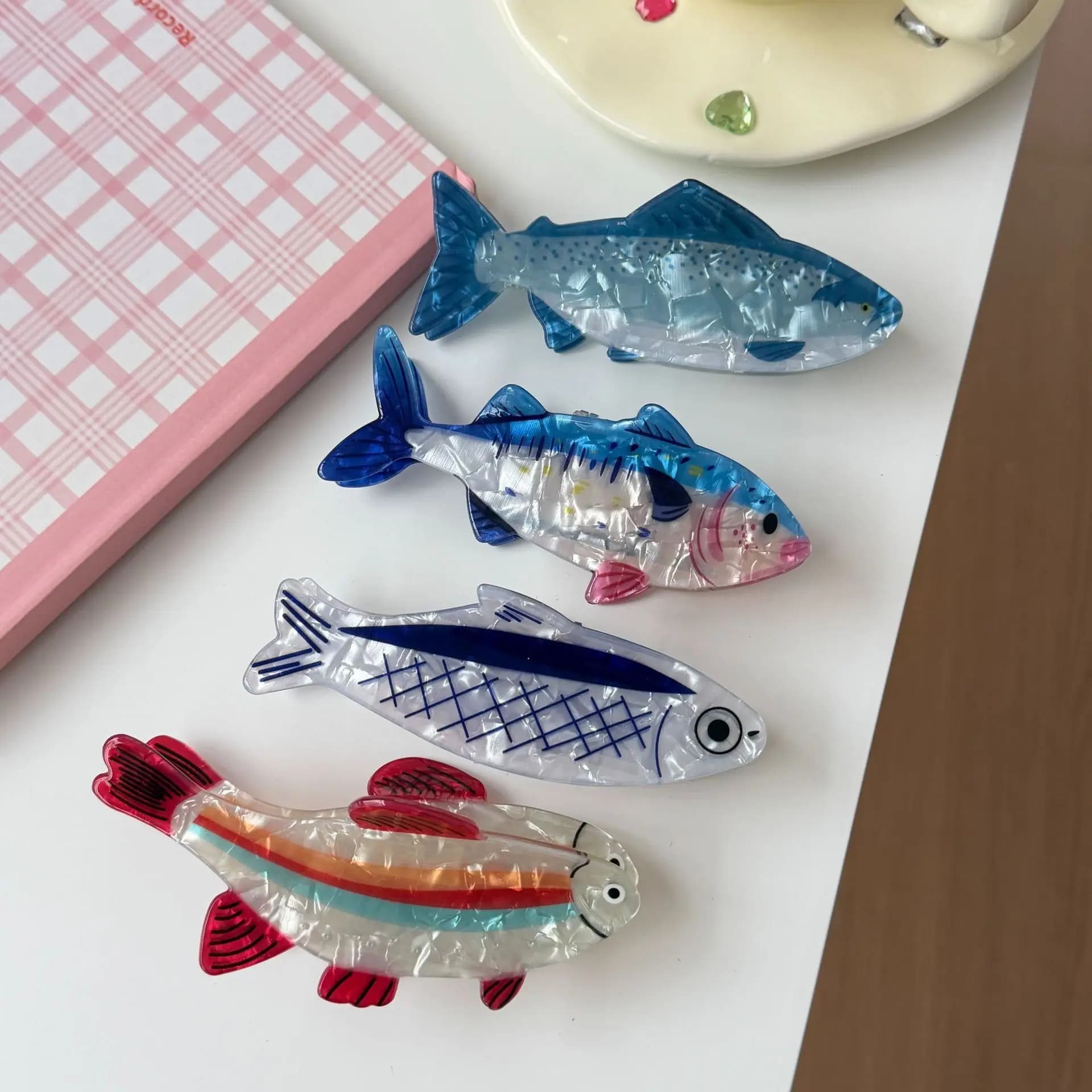 Nuove fermagli per capelli a forma di sardina oceanica per donne e ragazze, divertenti fermagli per capelli in acetato a forma di animali marini, accessori per capelli alla moda da spiaggia, regali.