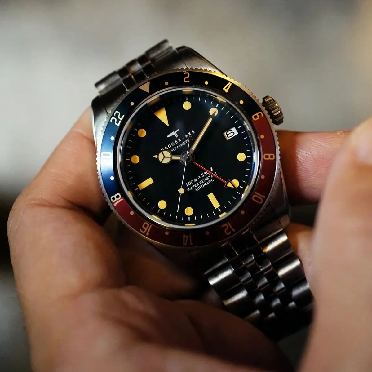 DAGGERAXE Orologio da sub da uomo 39mm GMT Orologio da polso meccanico automatico 100M Impermeabile C3 Specchio zaffiro luminoso NH34 Cola Lunetta