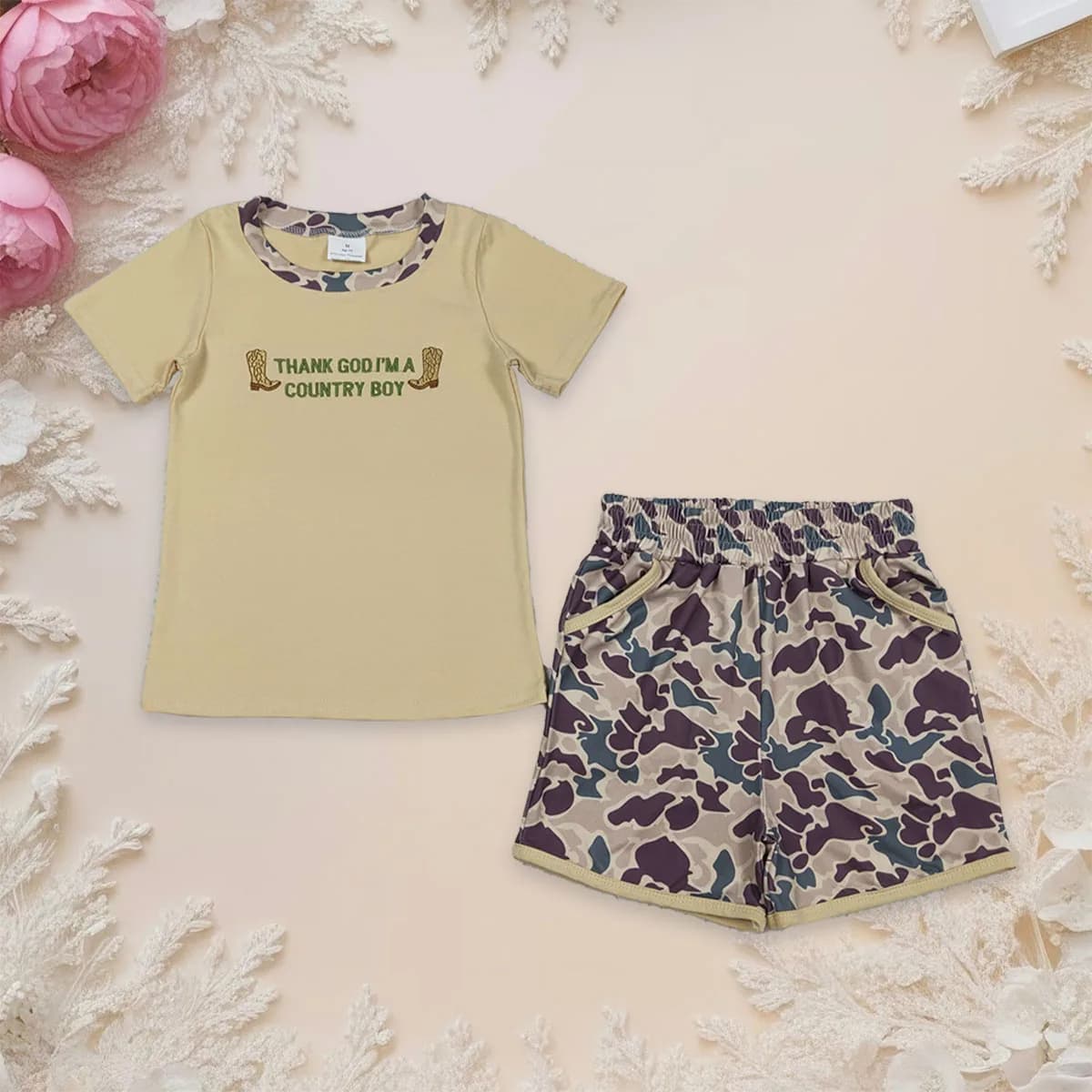 Stivali country ricamati a maniche corte per neonato Set di vestiti Tasche superiori mimetiche Pantaloncini Abiti per bambini occidentali Abbigliamento per bambini