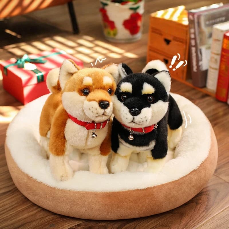 Peluche Realistico di Shiba Inu Marrone e Nero, Morbido Cane di Peluche con Collare Rosso e Campanello, Adorabile Cucciolo di Peluche, Regalo di Compleanno