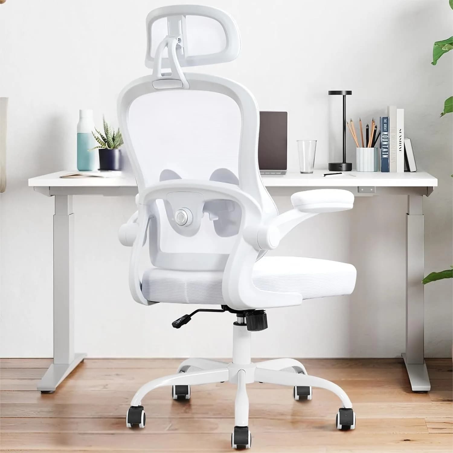 Sedia da Ufficio Ergonomica, Supporto Lombare e Poggiatesta Regolabili, Cuscino a Molla, Funzione Dondolo, Braccioli Ribaltabili, Schienale in Rete