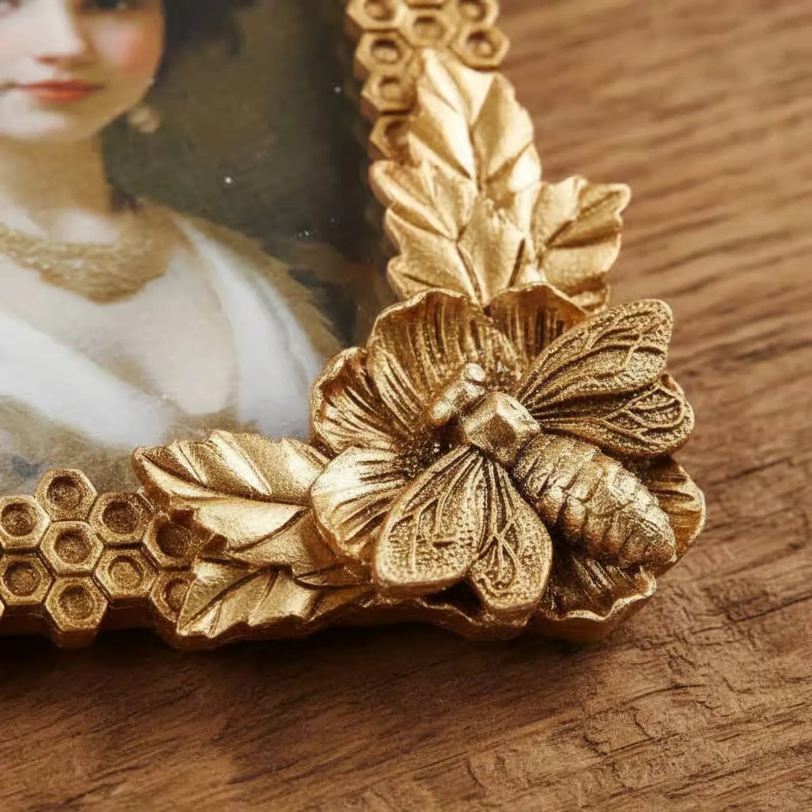 Cornice Portafoto a Nido d'Ape Decorativa con Accenti Floreali per Scrivania