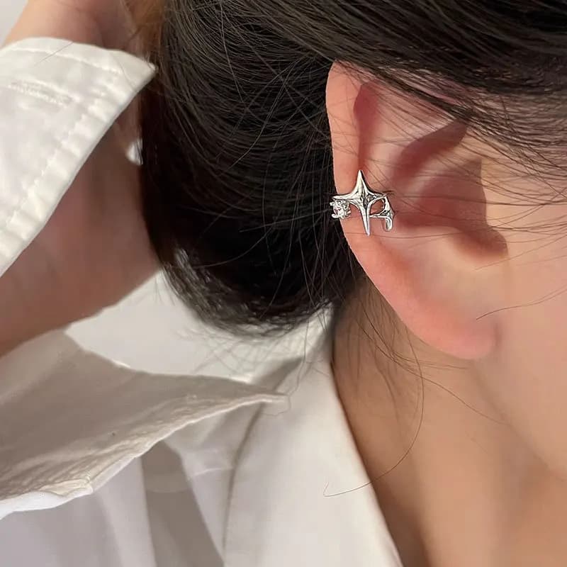 Orecchini a Clip a Forma di Stella a Quattro Punte con Zirconi, Adatti per Donne Senza Fori alle Orecchie, Gioielli Clip per Orecchie, Accessori di Lusso alla Moda per Uomini