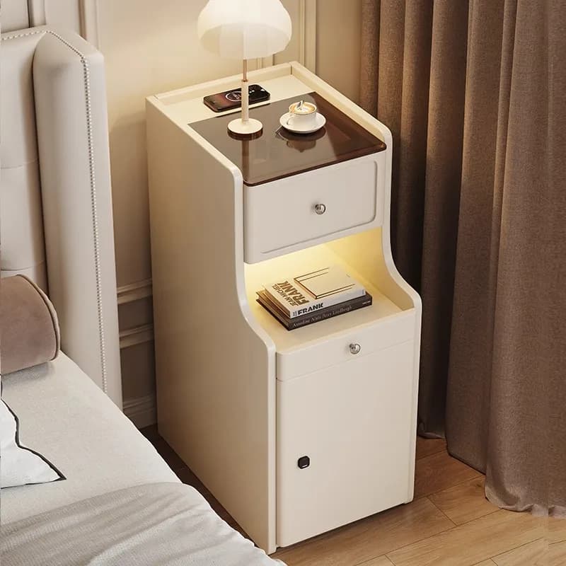 Comodino Mobile per Camera da Letto con Serratura a Impronta Digitale, Ricarica e Organizzazione Smart, Tavolino da Notte di Lusso, Arredamento per la Casa