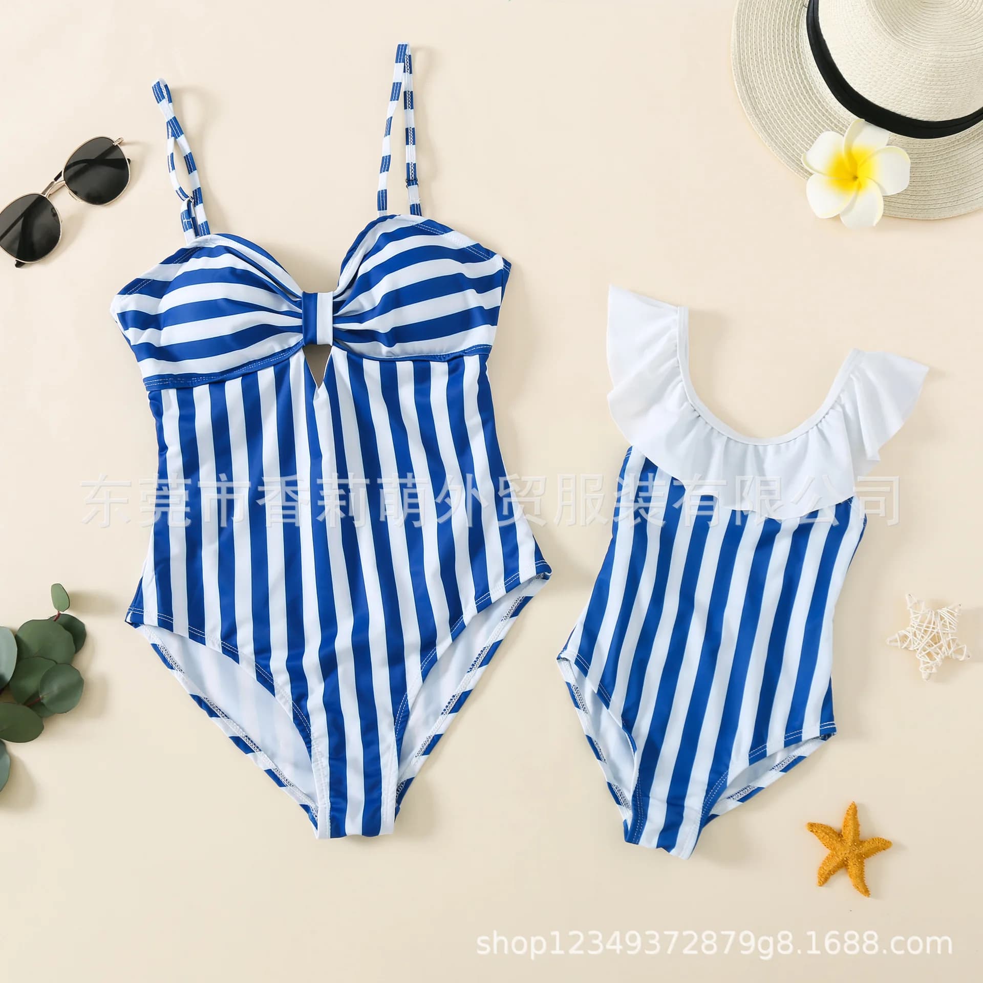 2026 Mother Daughter Matching Swimwear Ruffled Family Set Blue Striped Swimsuits One-Piece Woman Girls Bikini Dresses Clothes