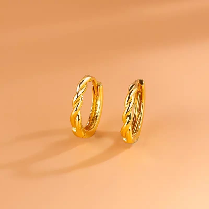Orecchini in argento sterling Nuovo stile per le donne Semplice ed elegante Piccolo design a spirale unico Gioielli per orecchie di fascia alta alla moda