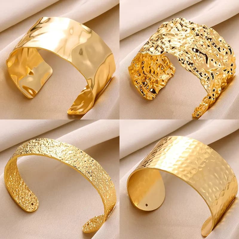 Open Bracelets with classic embossed pattern for woman, gold color stainless steel cuff bracelet, hand ornament, party jewel, gift idea.