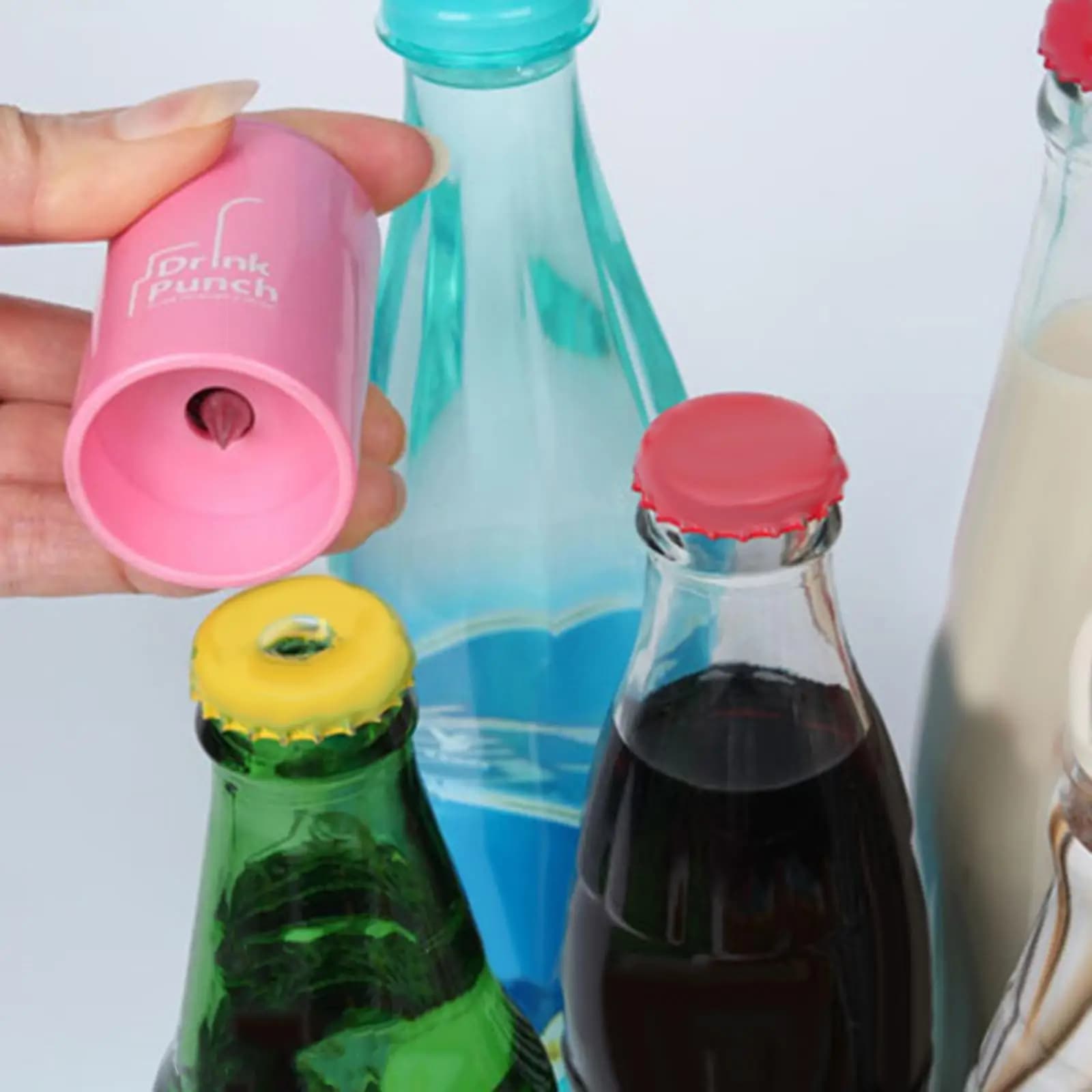 Kitchen Gadget Lightweight Bottle Cap Hole Puncher Straw Opening Tool for Home Picnic Milk Tea Bottle