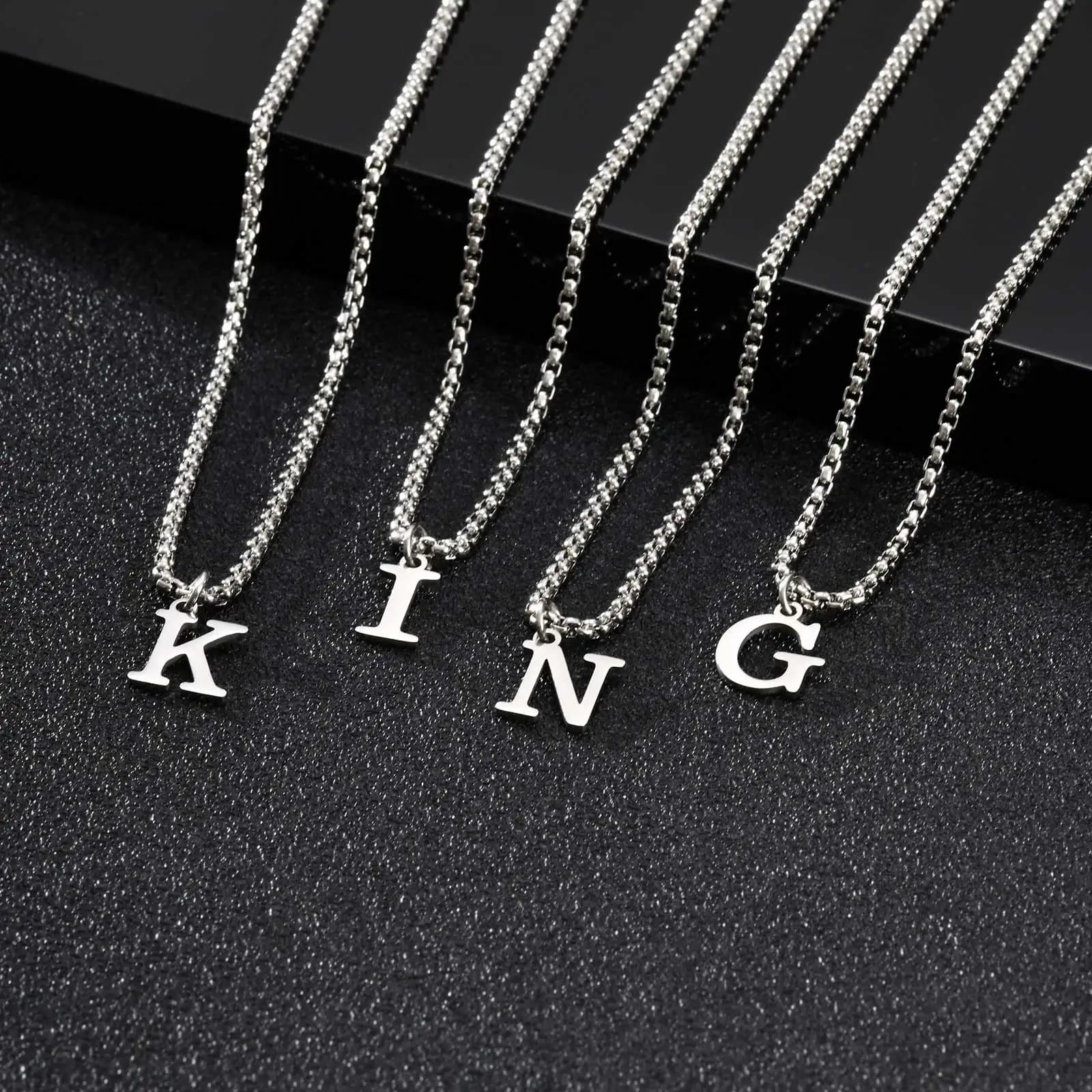 Vnox simple necklace with letters from A to Z for man, stainless steel waterproof pendant with 26 letters, minimalist necklace with men's initials