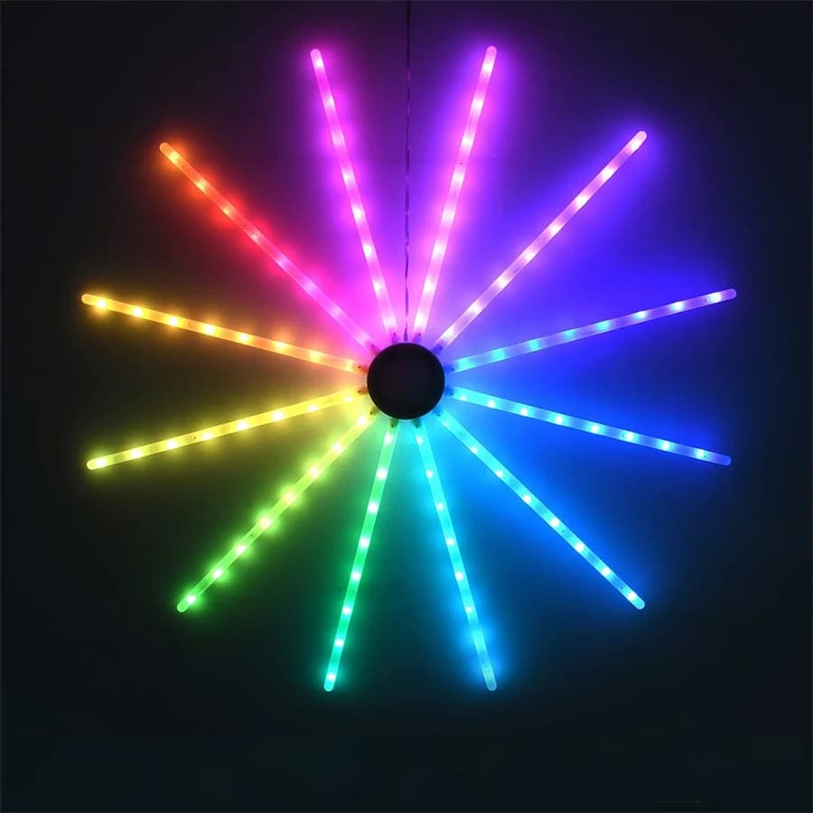 Illuminazione natalizia Luci natalizie a LED Telecomando USB 18 modalità Fuochi d'artificio RGB Luce da fata per decorazioni per la camera da letto di nozze, feste in giardino