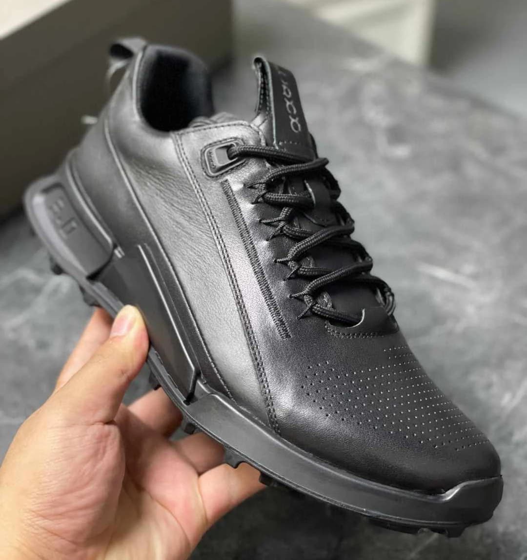 Luxury Men's Leather Shoes, Designer's Casual Trekking sneaker, Elegant for Leisure, Sporty, Stroller, Business, For Young Men