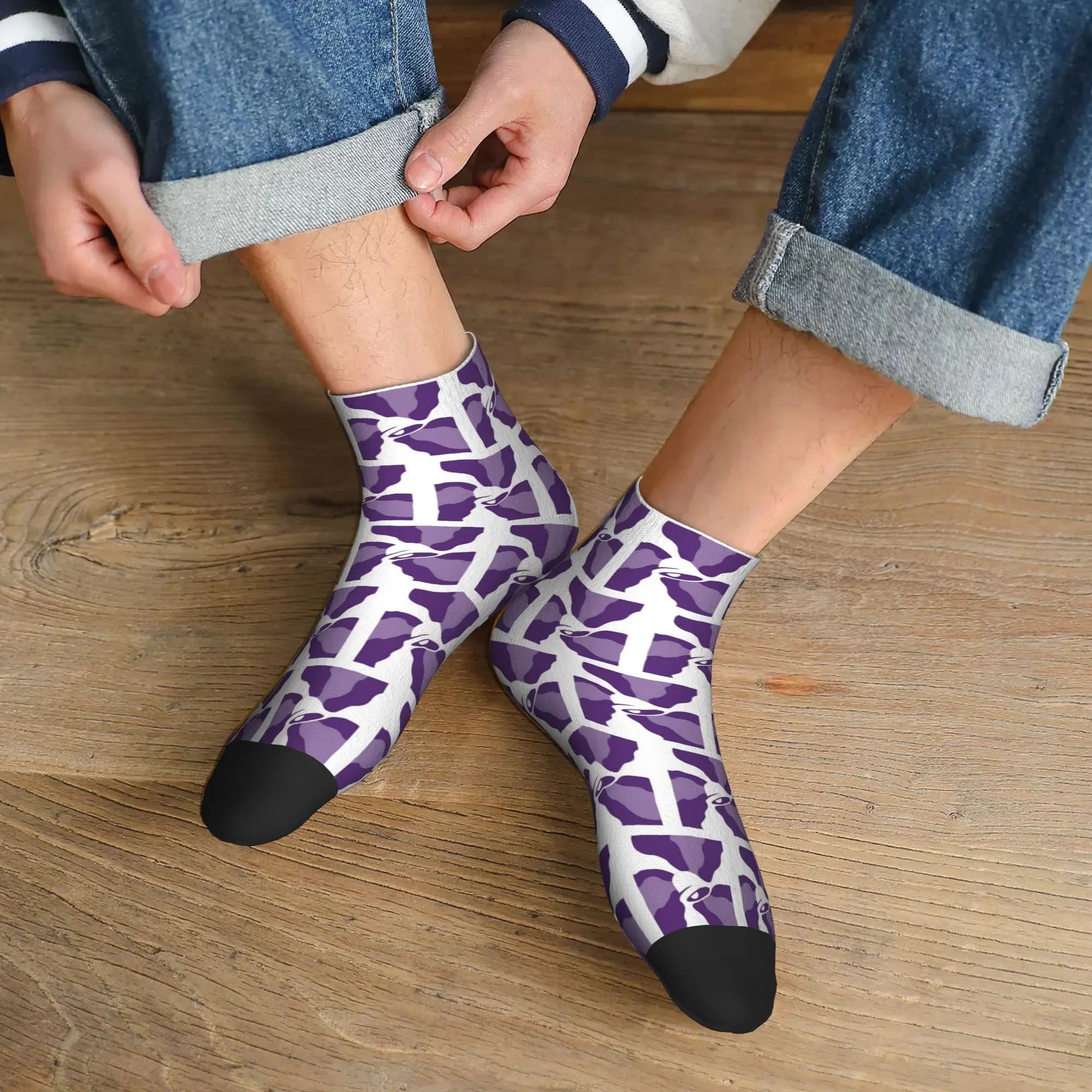 All Seasons Taco Bell Explosion Socks Harajuku Super Soft Crew Socks Casual Stockings for Men Women Gifts