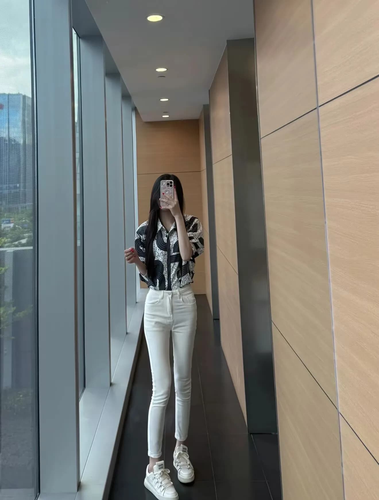 High Waist Elastic Slim Fit Nine Points Jeans Women's Fashion Korean Style White Versatile Denim Pants Butt Lifting