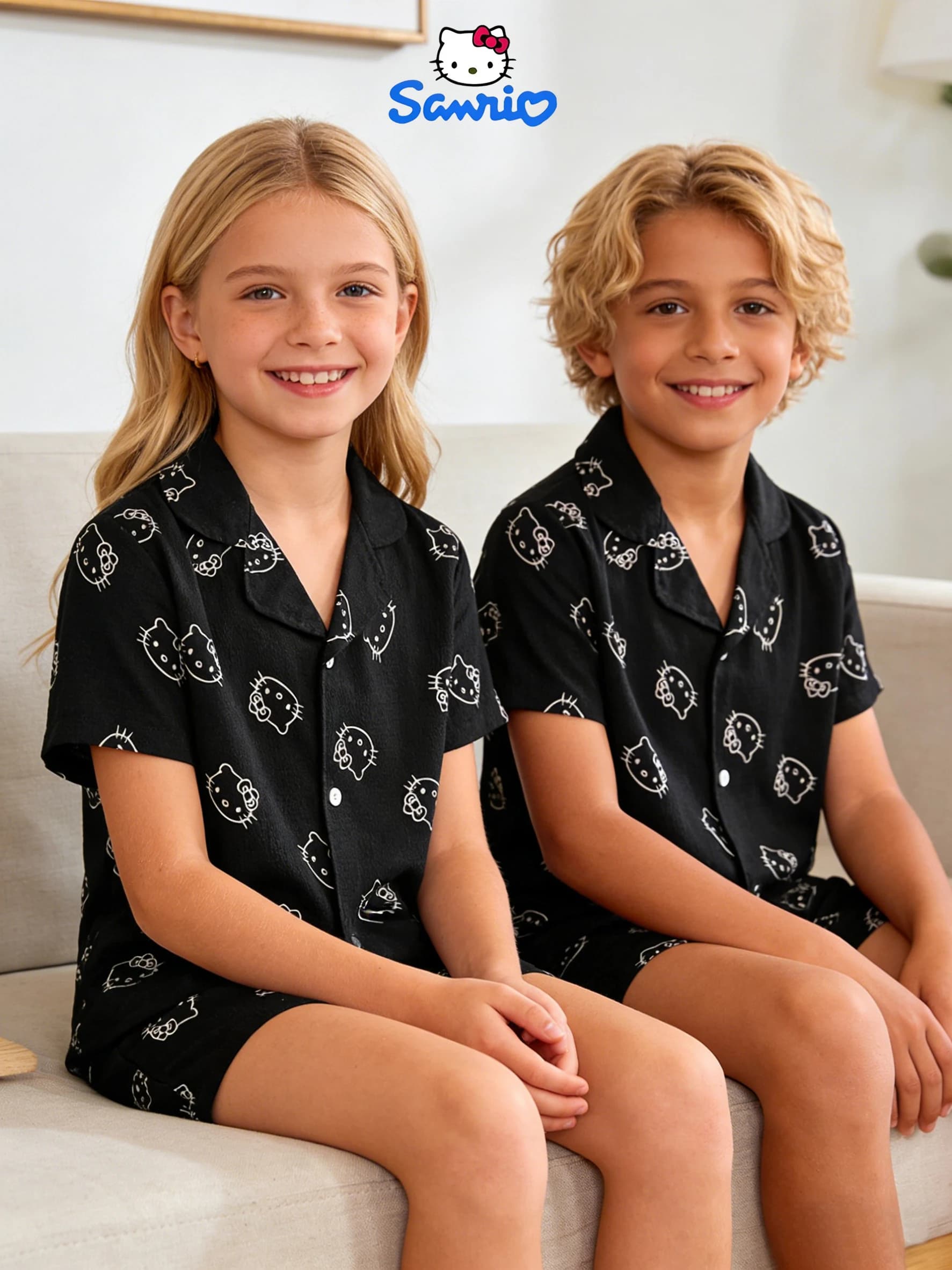 Set di vestiti per la casa da ragazza Sanrio, pigiama estivo con bottoni Hello Kitty, top a maniche corte, pantaloncini, set in due pezzi, adatto per l'uso domestico,