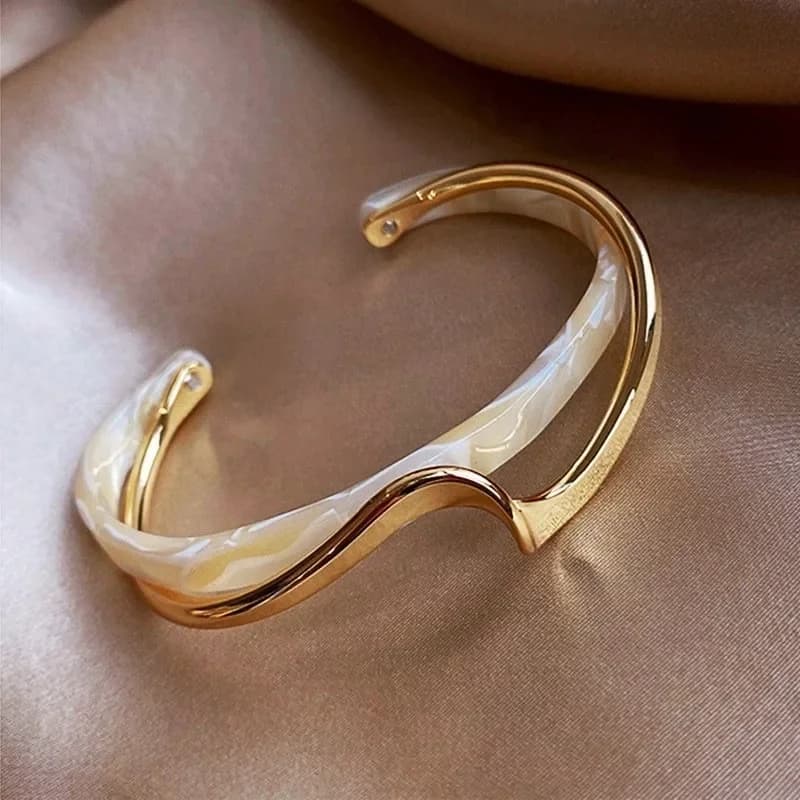 Braccialetti Coreani di Lusso Leggero in Conchiglia Bianca con Texture Metallica Curva, Set di Bracciali da Donna, Gioielli alla Moda, Regali, Vendita all'Ingrosso