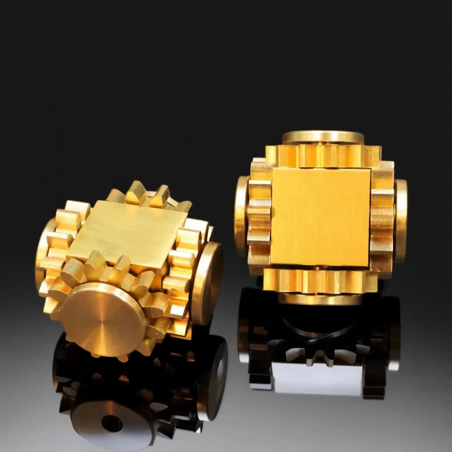 Giocattolo Fidget Spinner in ottone puro EDC - Real Gear Gyro Spinner a mano in metallo Giocattolo per abilità antistress per l'ansia per adulti
