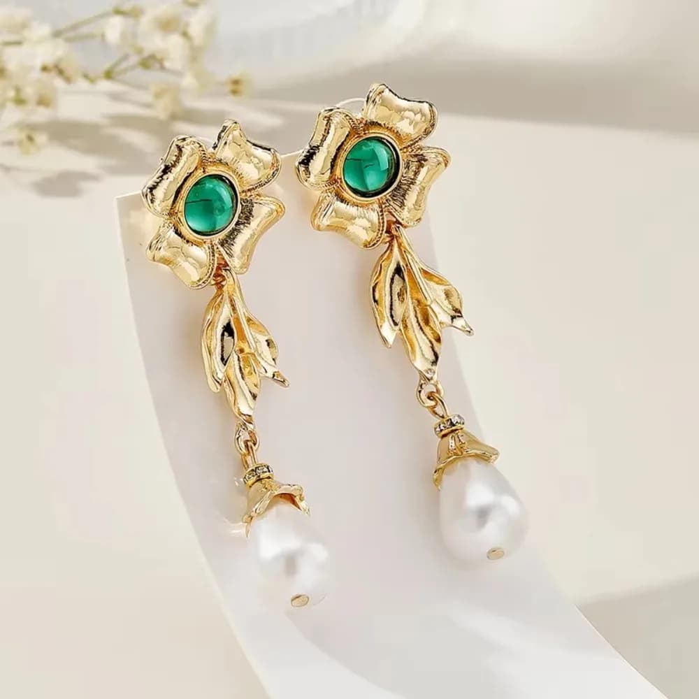 Charm Emerald Pearl Drop Dangle Earrings for Women Temperament Gold Color Flower Stud Earrings Wedding Bride Jewelry Accessories
