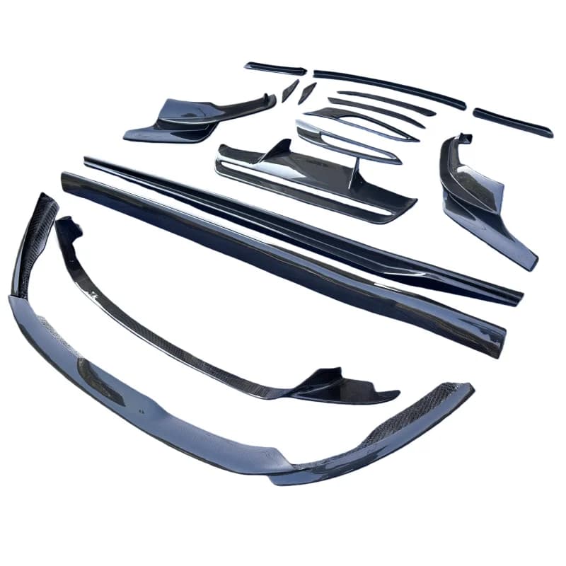 Kit Carrozzeria N Style in Fibra di Carbonio Secca per Modifica Ferrari 812, Spoiler Anteriore, Minigonne Laterali, Diffusore Posteriore, Alettone Posteriore