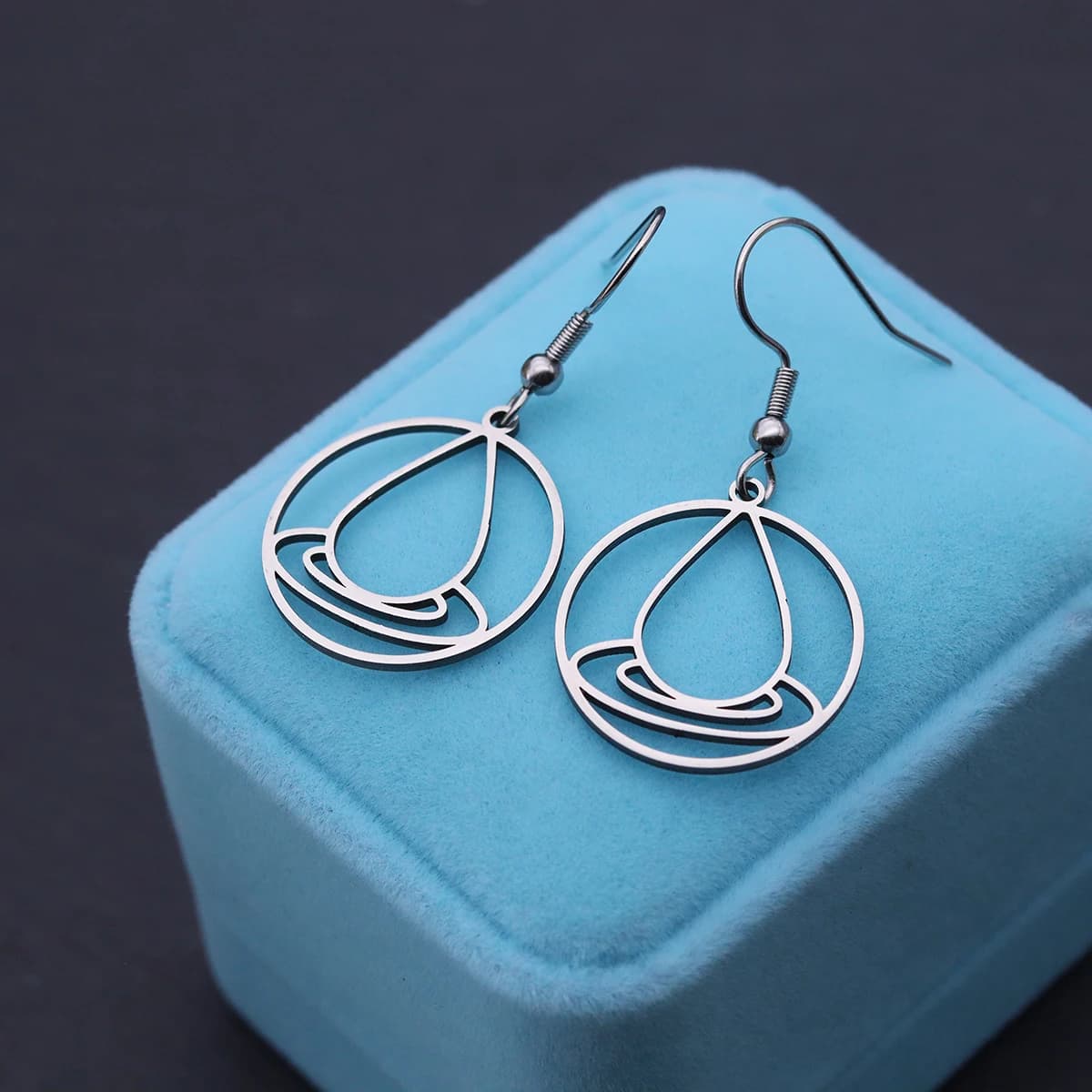 Todorova Set di orecchini ad anello planetario in acciaio inossidabile con tema spaziale, pendenti di gioielli creativi, regalo perfetto per le donne per tutti i giorni/feste