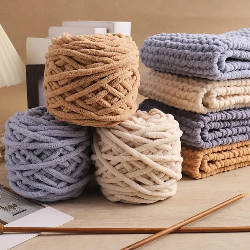 6 Gomitoli di Filato + 1 Orsacchiotto, Regalo Fatto a Mano, Filato per Sciarpe Intrecciate, Filato DIY Ice Stripe, Gomitolo di Filato Spesso