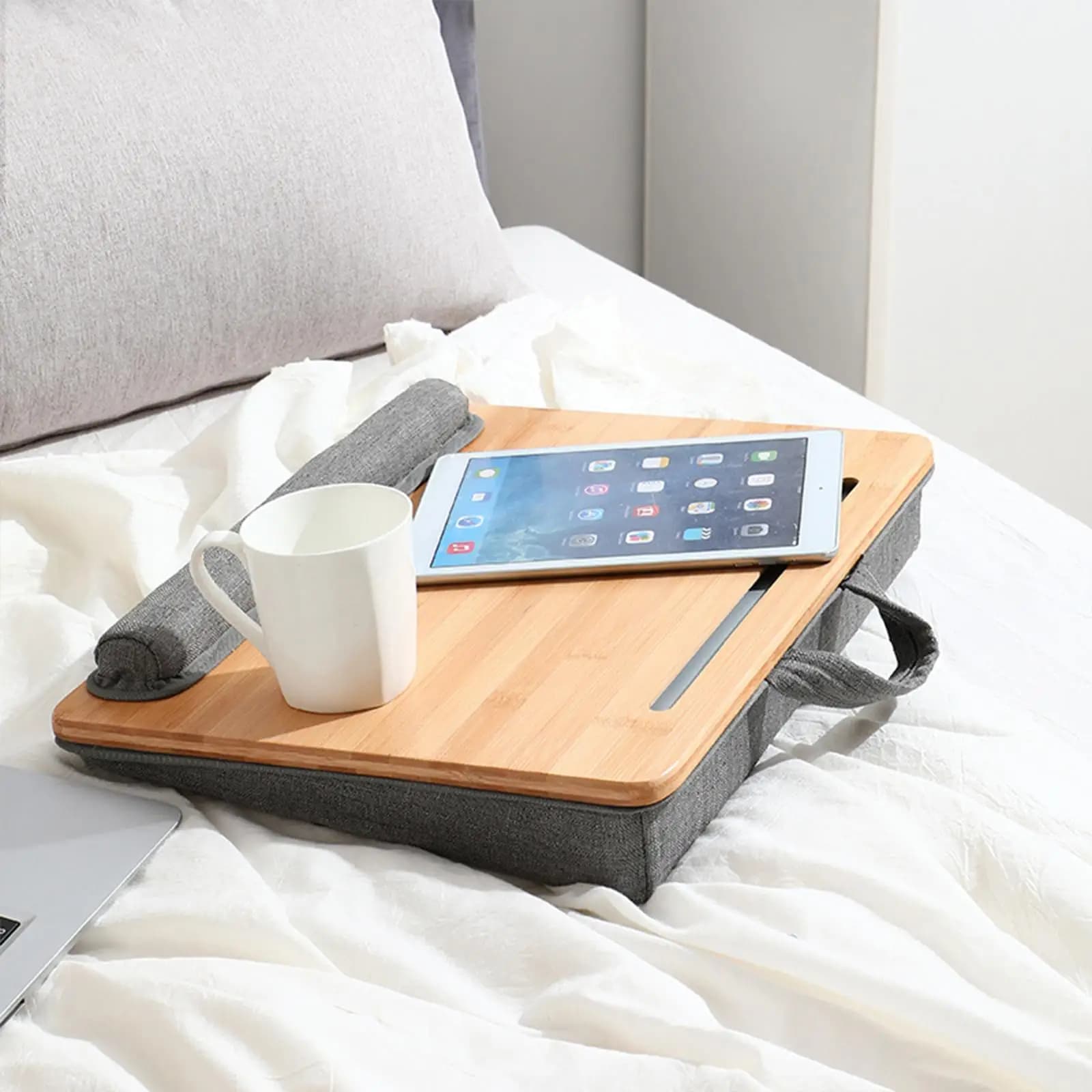 Scrivania ergonomica Accessori per ufficio con poggiapolsi Scrivania per laptop per letto per divano Divano Tavolo da lavoro per auto Ufficio Camera da letto Casa
