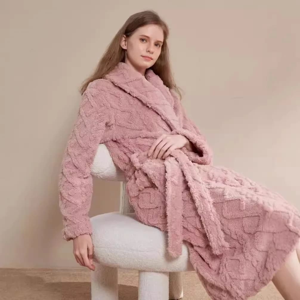 Pink Coral Fleece Robe Women's Thickened Home Clothes with Pockets And Belt Winter Warm Sleepwear Soft Cozy Bathrobe