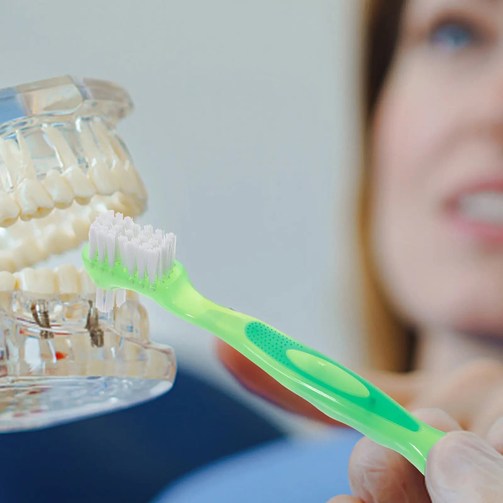 4Pcs Multi-Functional Mini Denture Brushes Double-Side Design Comfortable Effective Oral Cleaning Tool for Adults Home