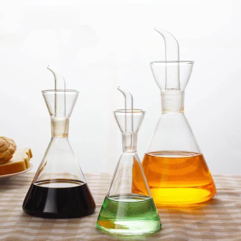 Pentola per olio in vetro da cucina Triangolo Bottiglia di aceto di peperoncino Cottura di sesamo Bottiglia di condimento per vino Casa Anti-perdite laterale Pentola per salsa di soia