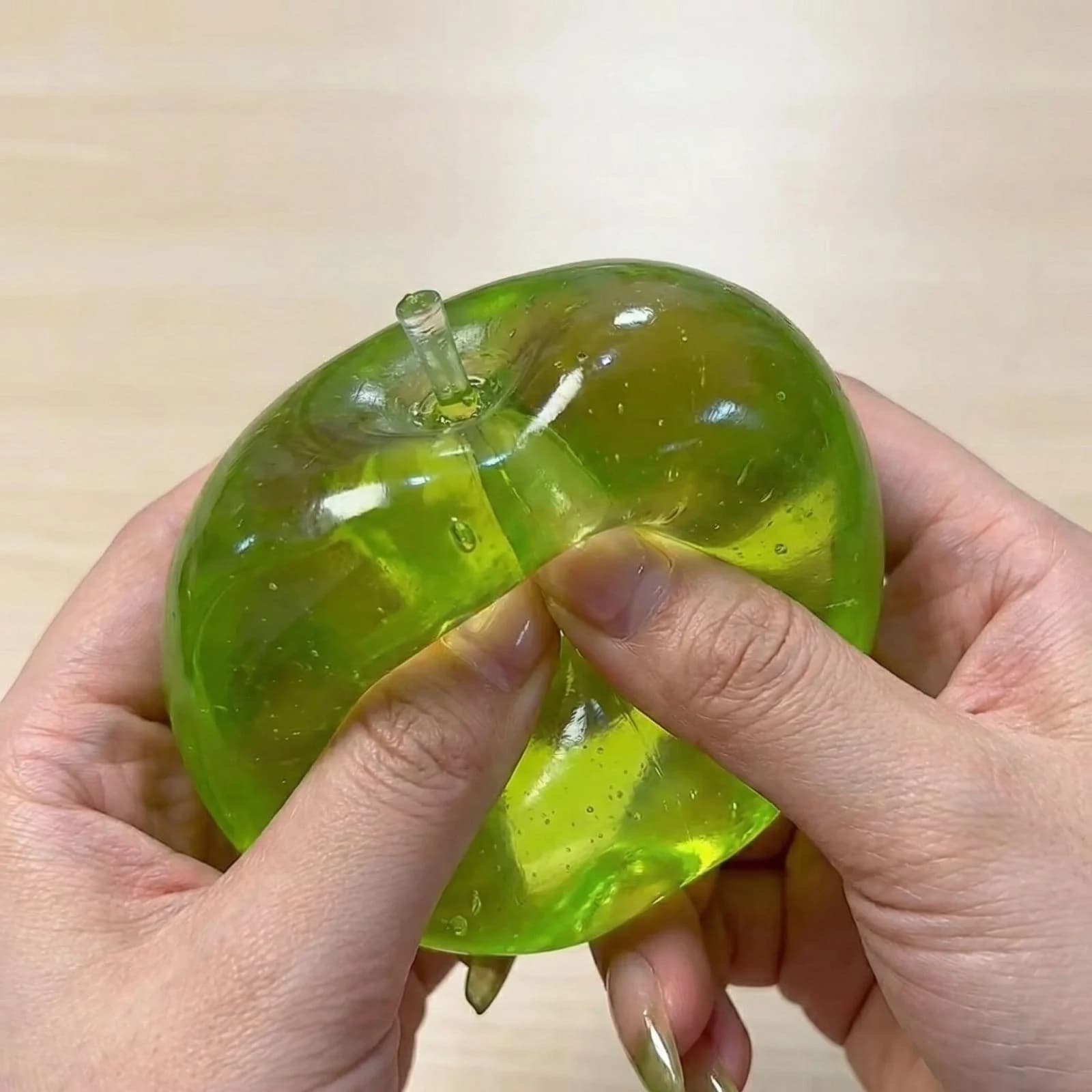 Giocattolo Antistress a Forma di Mela Verde, Morbido e Portatile, Decorazione da Scrivania, Gioco Sensoriale