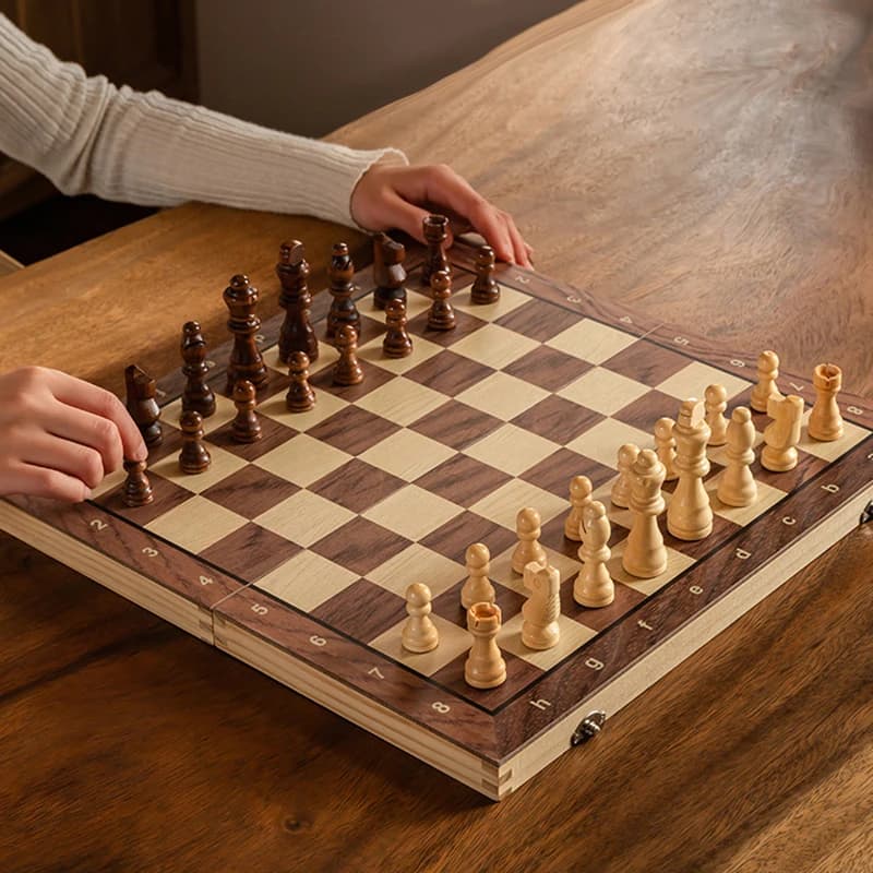 Scacchiera pieghevole 2 in 1 portaoggetti portatile Gioco di scacchi in legno Giochi educativi Scacchiera Regali di Natale per studenti