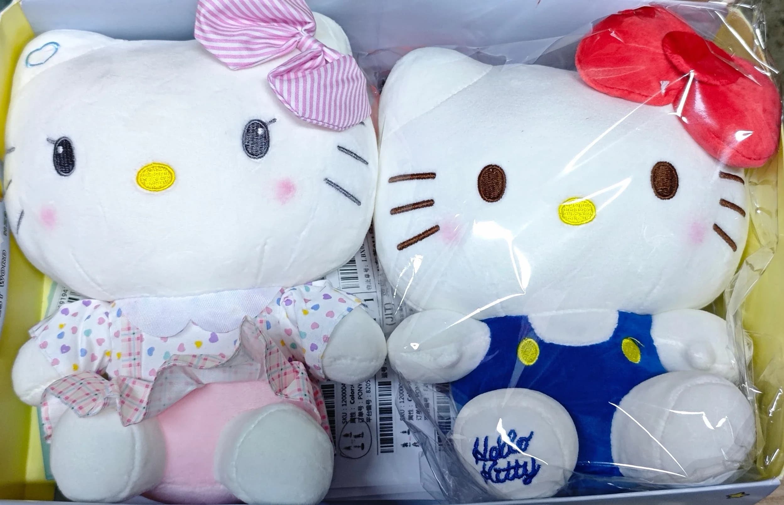 Peluche Hello Kitty in 2 Stili, Bambola Sanrio, Animali di Peluche Kawaii, Cuscino Hello Kitty, Decorazione per la Casa, Regalo per Bambini
